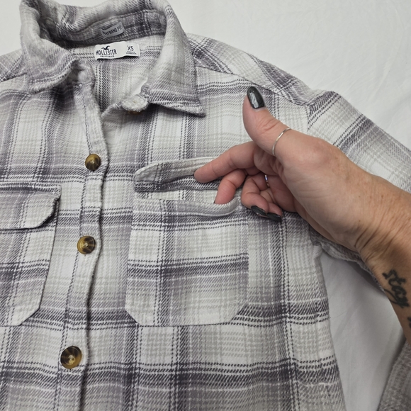 Hollister Shacket Boyfriend Fit Women's Gray Plaid Flannel Shirt XS [65] - Picture 3 of 10